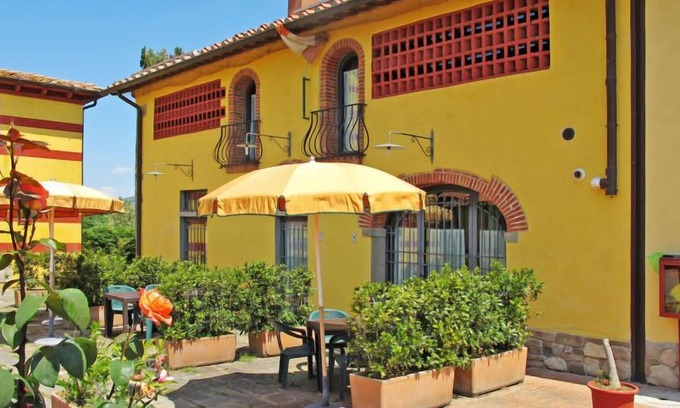 Pian di Sco Apartment | Apartment Villa Monnalisa in Pian di Scò - 6 persons, 2 bedrooms