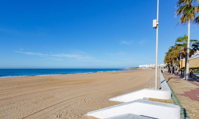Rota Apartment | Apartment 'Villaflores Home By Staycare' with Private Pool, Wi-Fi and Air Conditioning