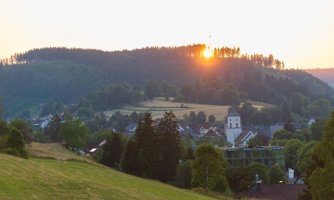 Lenzkirch Apartment | Apartment 'Wälderliebe' with Mountain View, Shared Garden and Wi-Fi