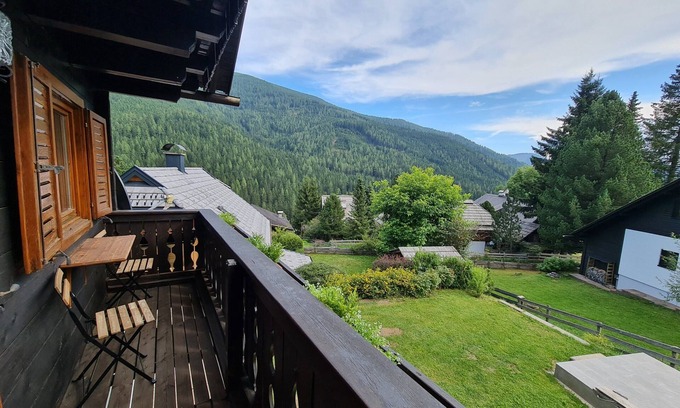 Bad Kleinkirchheim Ski Chalet | Apartment With Mountain Views