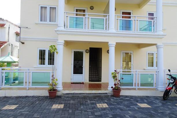 Pereybere Apartment | Apartment With 2 Bedrooms In Pereybere, With Shared Pool And Enclosed Garden - 500 M From The Beach