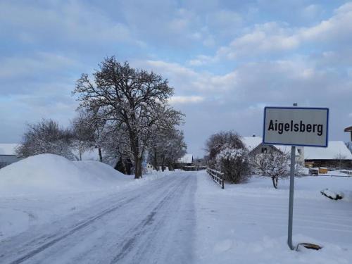Polling im Innkreis Apartment | Apartment with alpine views