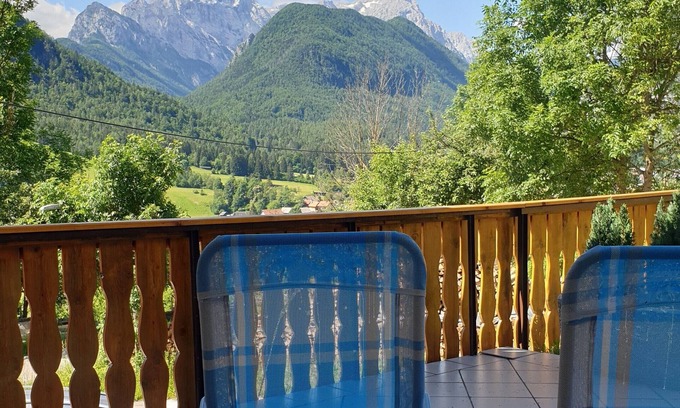 Dovje Apartment | Apartment with mountain view on Triglav, 3 bedrooms