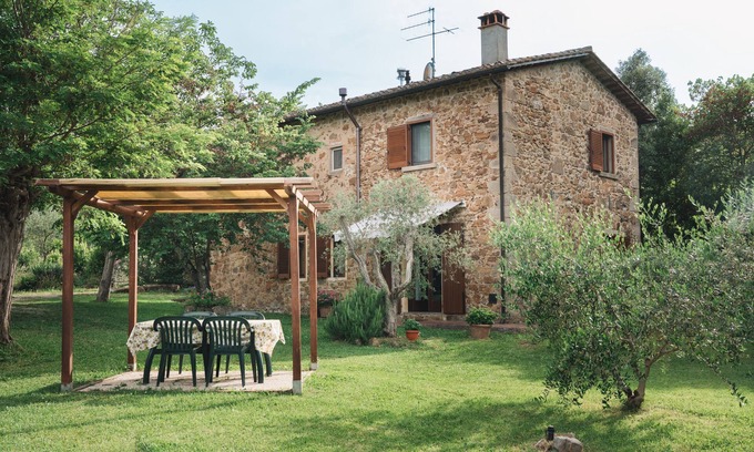 Montemassi House | Apartment with Pool near Roccatederighi in Tuscan Maremma