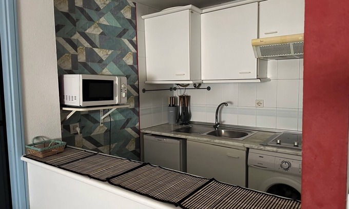 Parque Alcosa Apartment | Apartment with pool, wifi and close to the airport