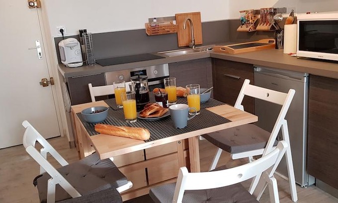 Les Sablettes Apartment | Apartment with Sea View