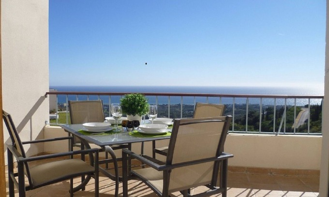 Marbella Apartment | Apartment with Sea Views and Sunlit Terraces