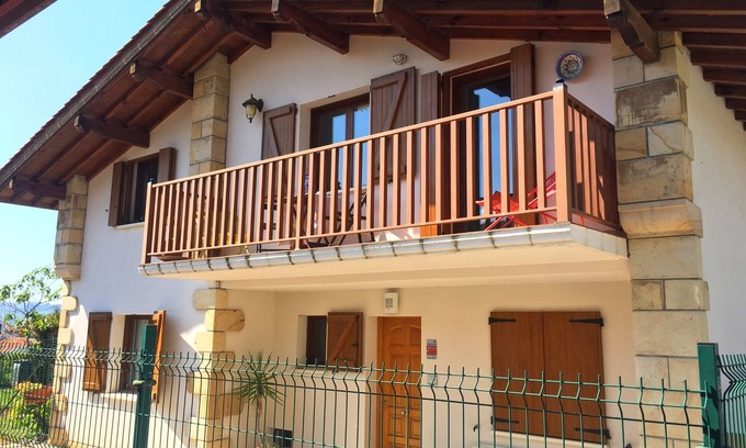 Hendaye Apartment | Apartment with splendid ocean view, 10 min walk from the beach