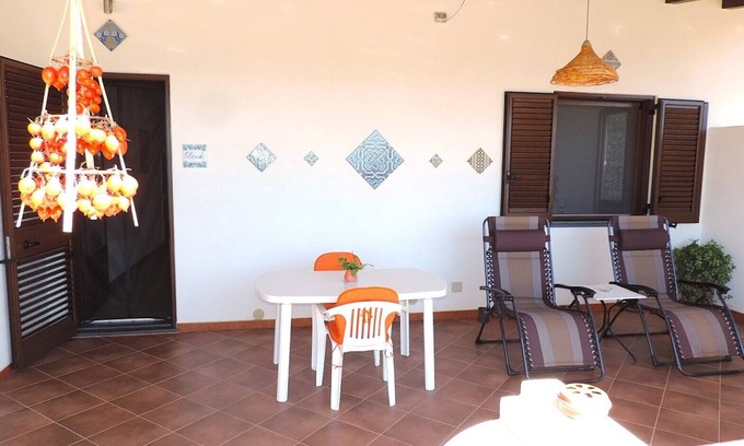 Pianoconte Apartment | Apartment with sunset view of the islands of Alicudi and Filicudi