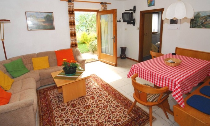 Fie allo Sciliar Apartment | Apartment 'Wohnung 4' with Mountain View, Shared Pool and Wi-Fi