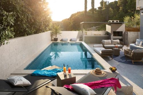 Island Hvar Apartment | Apartments Belic with pool