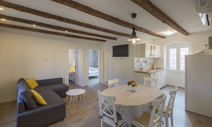 Komiza Apartment | Apartments Bepi-Apartment Roko