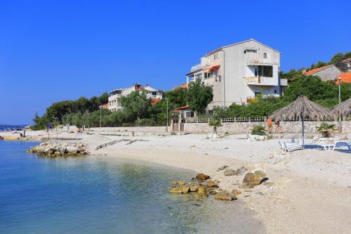 Seget Donji Apartment | Apartments by the sea Seget Donji, Trogir - 19351