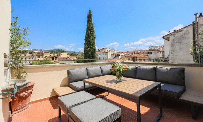 Santissima Annunziata Apartment | Apartments Florence - Alfieri Prestige with terrace