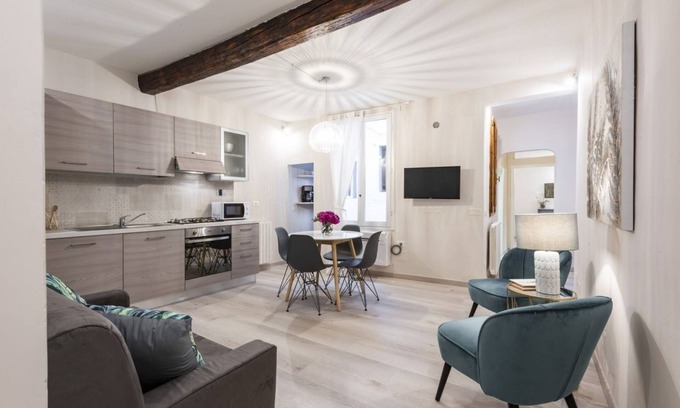 Sant' Ambrogio Apartment | Apartments Florence- Borgo Pinti Angels