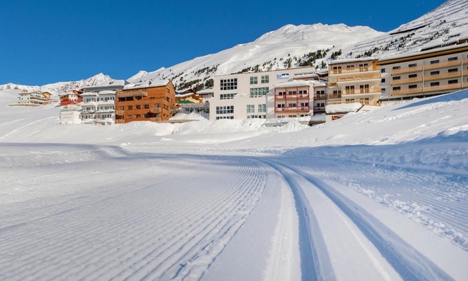 Obergurgl House | Apartments home Chalet Montana, Obergurgl in Ötztal - 4 persons, 2 bedrooms