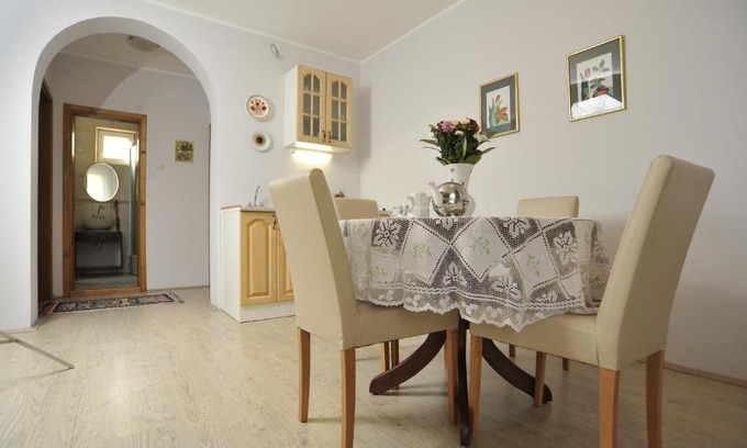 Vrdnik Apartment | Apartments Izvor