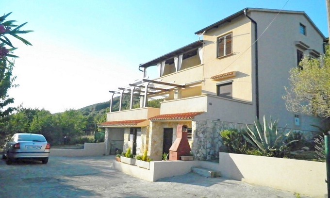 Supetarska Draga Apartment | Apartments Vesna, (14686), Supetarska Draga, hr