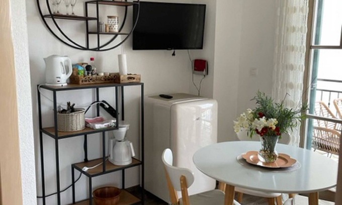 Okrug Donji Apartment | Apartments Villa Kameja - One Bedroom Apartment with Balcony and Sea View (Plavi)