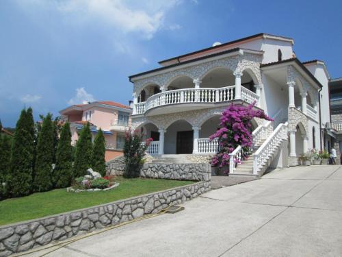 Sarsoni Apartment | Apartments Villa Sandra