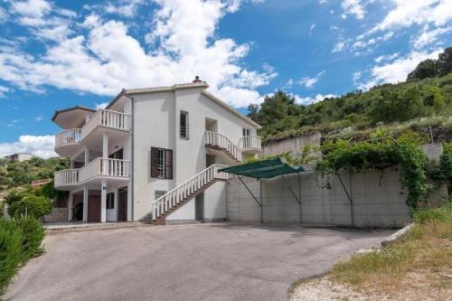 Mastrinka Apartment | Apartments with parking space Mastrinka, Ciovo - 23789