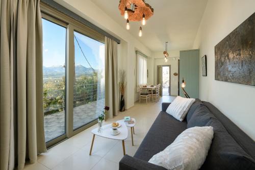 Alithini Apartment | Aphrodite Mountain View