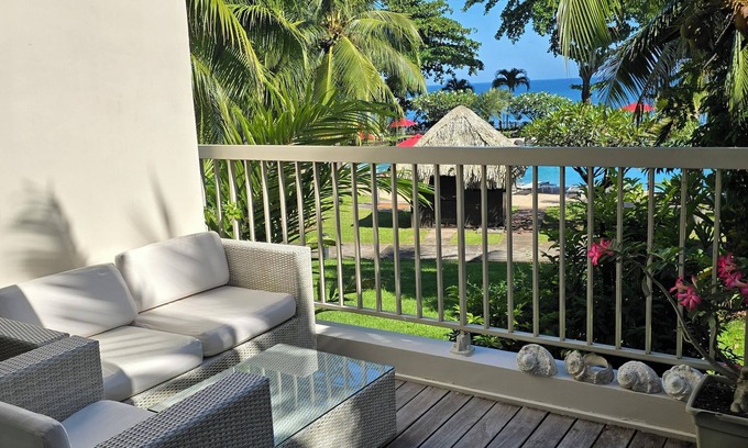 Arue Apartment | API DAYS SUITE Lafayette Beach Apartment in beachfront hotel residence.