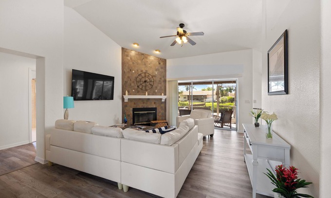 Apollo Beach House | Apollo Beach Waterfront 4BR+Dock+Near Tampa