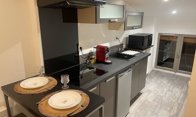 Saint-Etienne Apartment | App Luxueux, Sécurisé et Authentique