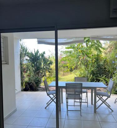 Le Carbet Apartment | Appart Calme Vue Mer