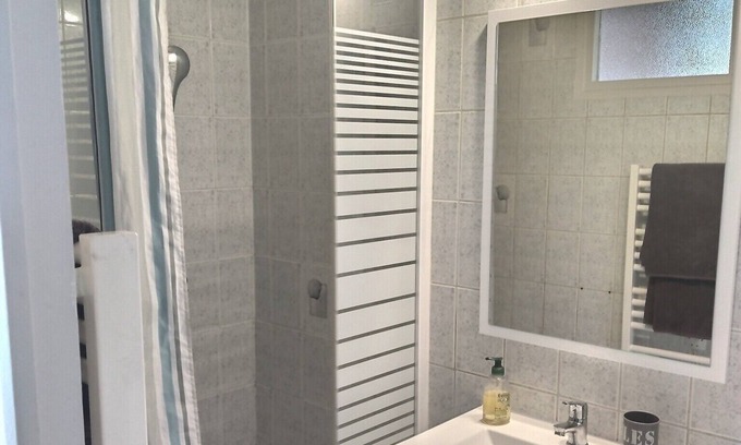 Evreux Apartment | Appart Jules Janin Plein Centre Ville, Wifi Gratuit, Proche Commodités