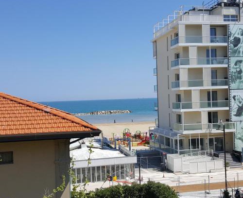 Viserbella Apartment | Appartamento 3 camere con vista sul mare e parcheggio
