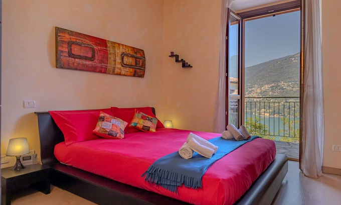 Blevio Apartment | Appartamento con vista panoramica sul Lago di Como