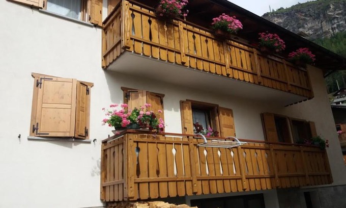 Isolaccia Apartment | Appartamento Genziana