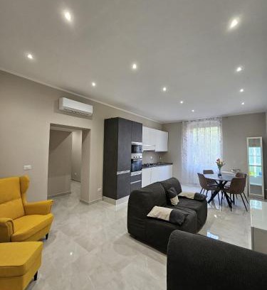Lagaccio Apartment | Appartamento in centro a 250m stazione di principe