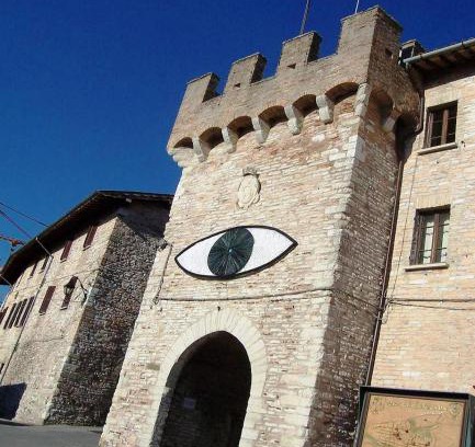 Fossato di Vico Apartment | Appartamento nel Castello presso Gubbio