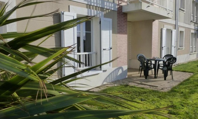 Saint-Gilles-Croix-de-Vie Apartment | Appartement Saint-Gilles-Croix-de-Vie, 3 pièces, 5 personnes - FR-1-224-623
