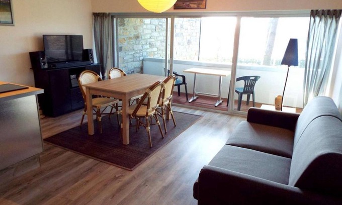 Carnac Apartment | Appartement 2 pièces avec loggia - 300m de la plage de Carnac - FR-1-477-91