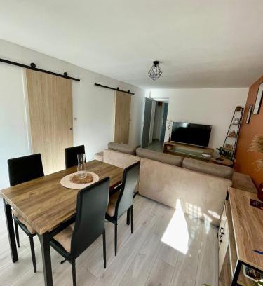 Montalieu-Vercieu Apartment | Appartement Centrale Confort