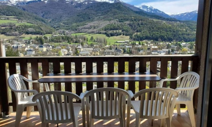 Barcelonnette Apartment | Appartement Chaleureux