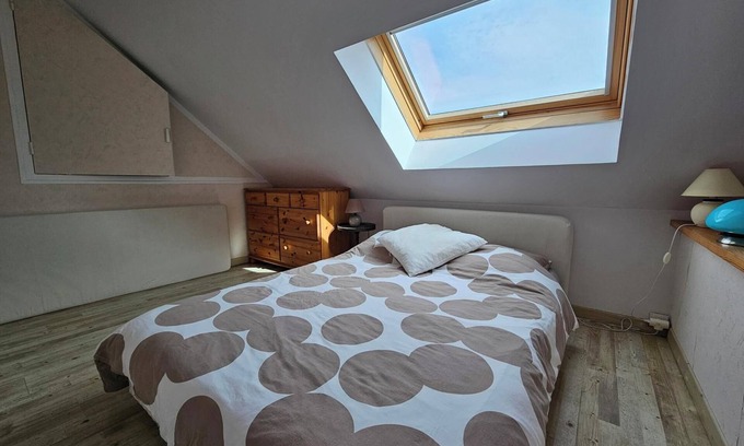 Camaret-sur-Mer Apartment | Appartement Cosy Avec vue Magnifique sur la Plage du Corréjou