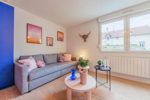Neudorf Est Apartment | Appartement Design et Confortable