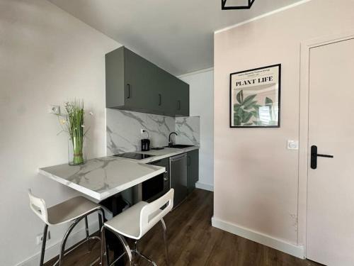 Sainghin-en-Melantois Apartment | Appartement Cosy