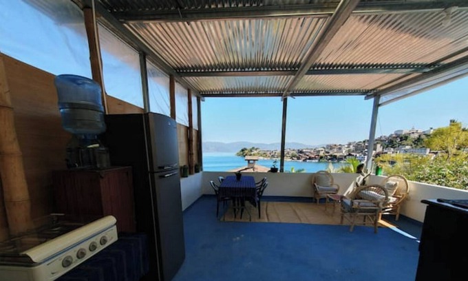 San Pedro La Laguna Apartment | Appartement Avec Terrasse vue sur le lac