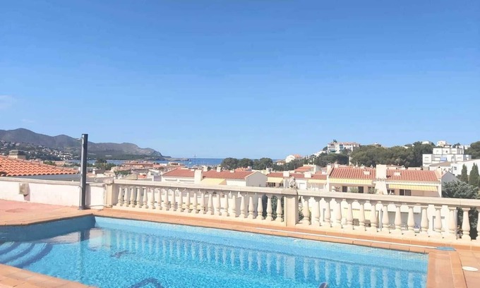 Llanca Apartment | Appartement Pour 4 Personnes Avec Piscine, Terrasse, á 5mn Plage de la Farella