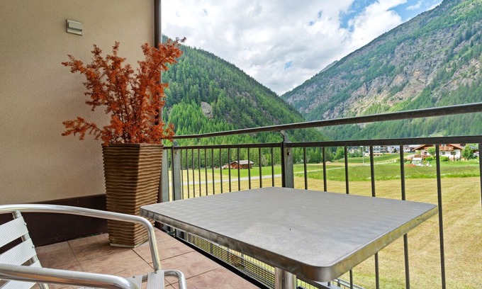 Zwieselstein Apartment | Appealing Apartment in Zwieselstein with Skiing Nearby