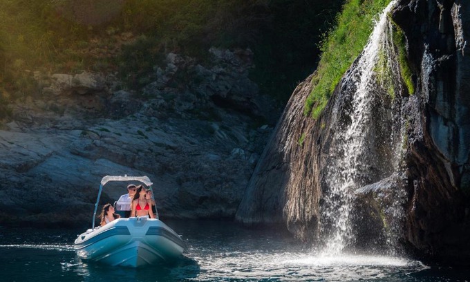 Sorrento Historic Centre Boat Rental | Aprea Coast