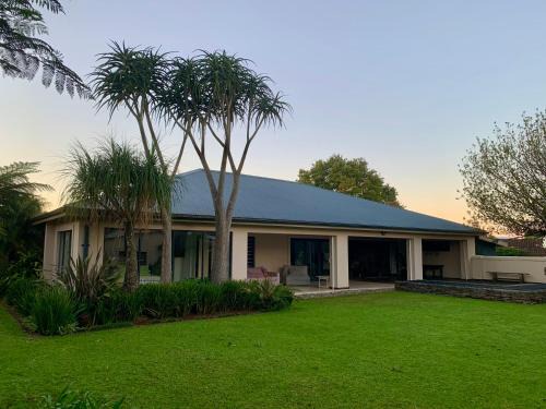 Howick Apartment | April House