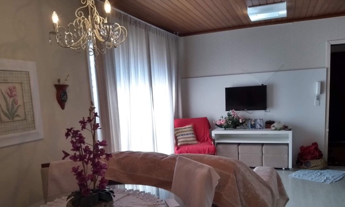 Torres Apartment | Apt 3 blocks from the beach and 2 from downtown