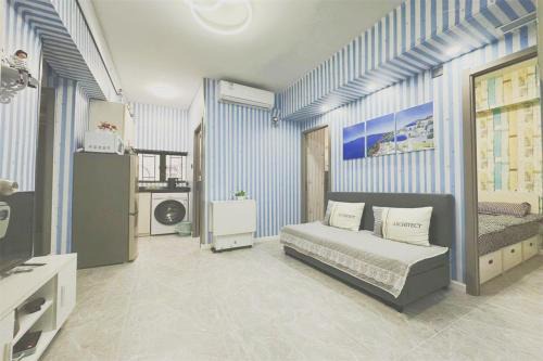 Yau Tsim Mong Apartment | apt 4BR10pax, 2bar ,1mins mtr